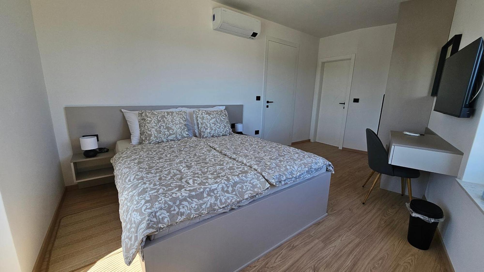 Richi Rooms & App Funtana Esterno foto