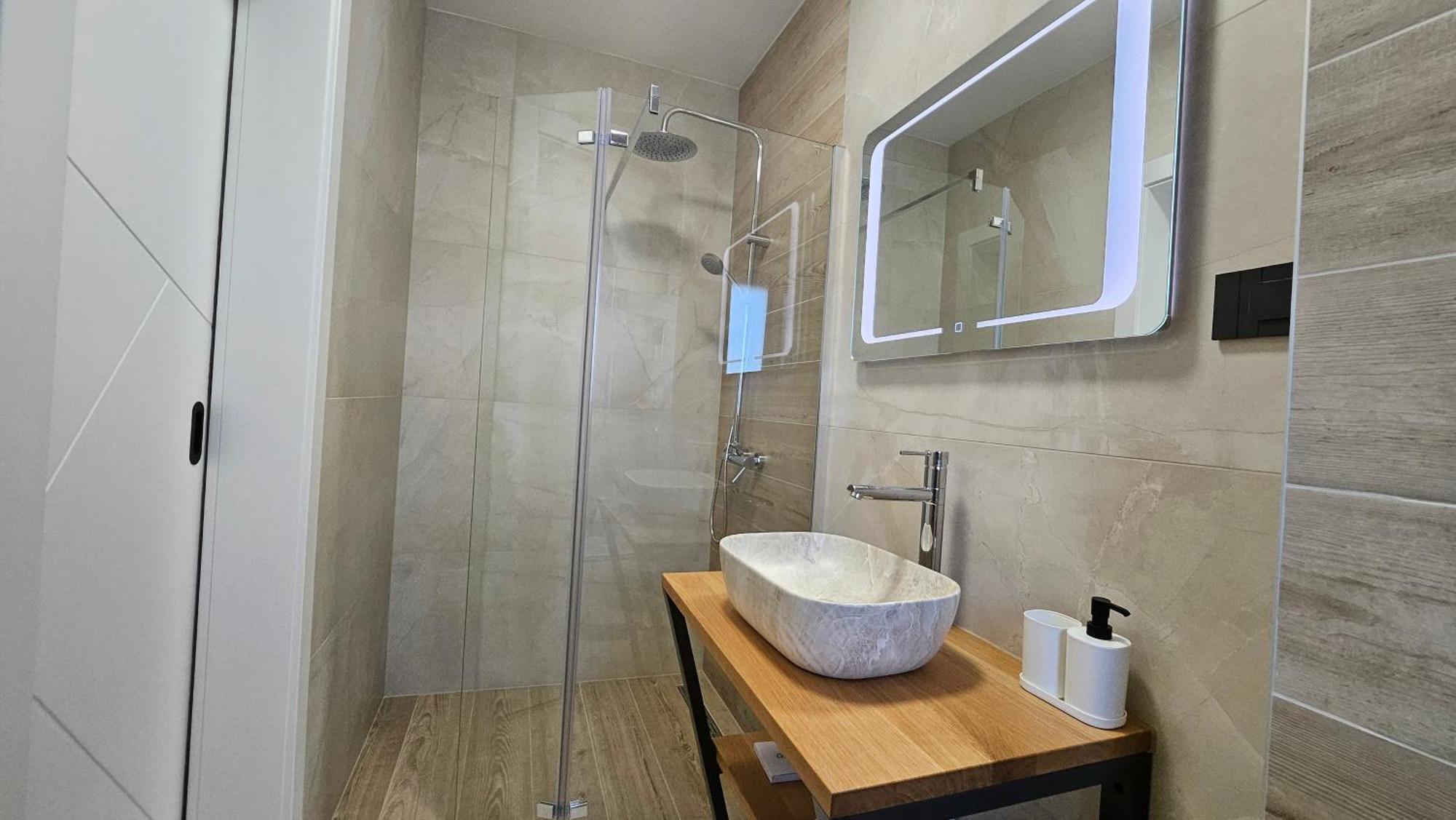 Richi Rooms & App Funtana Esterno foto