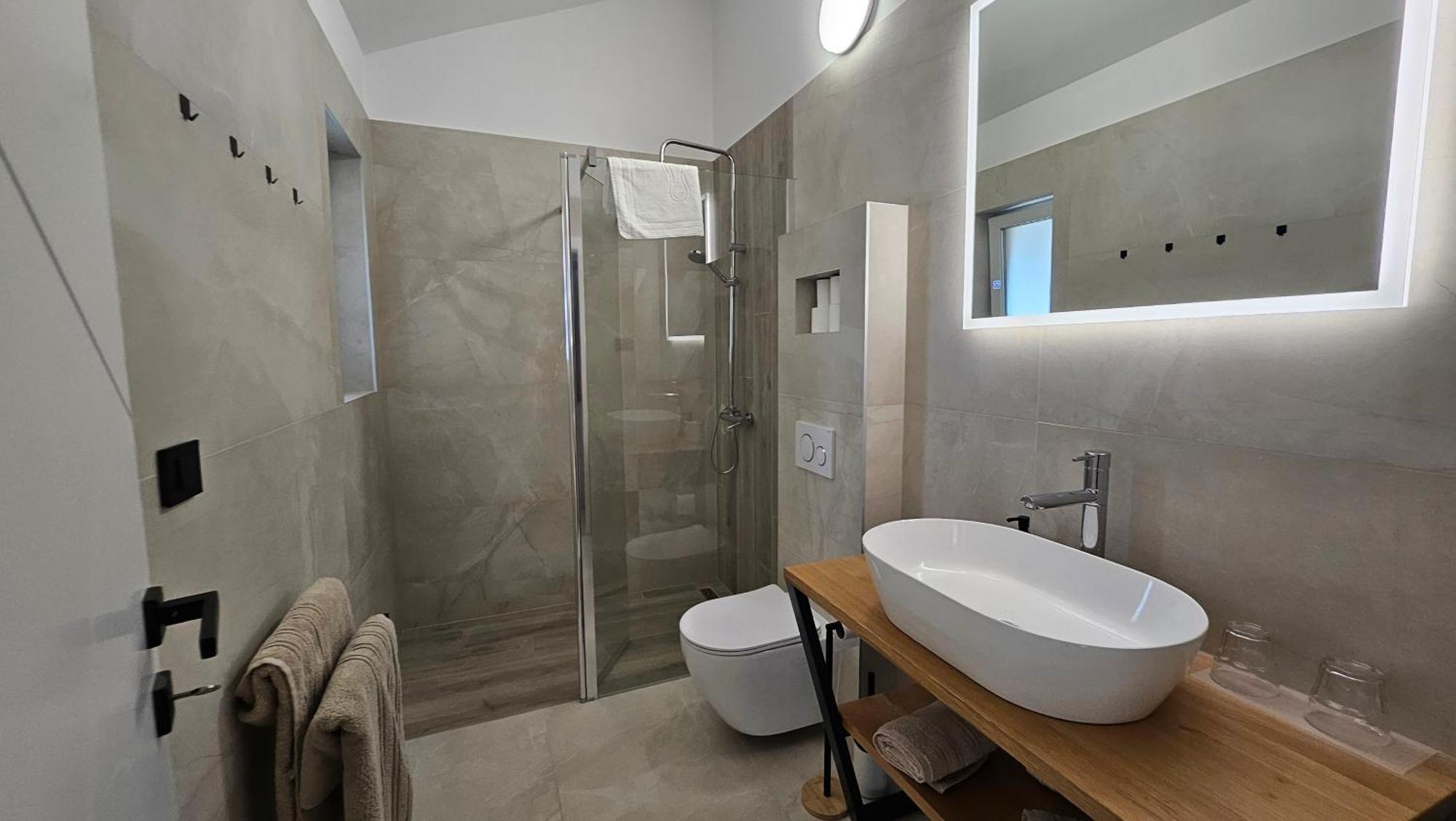 Richi Rooms & App Funtana Esterno foto